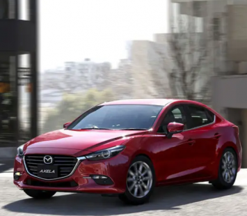 Mazda Axela 2016: Рестайлинг, задающий новые стандарты компактных седанов