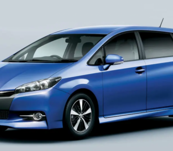 Обзор японского минивэна Toyota WISH
